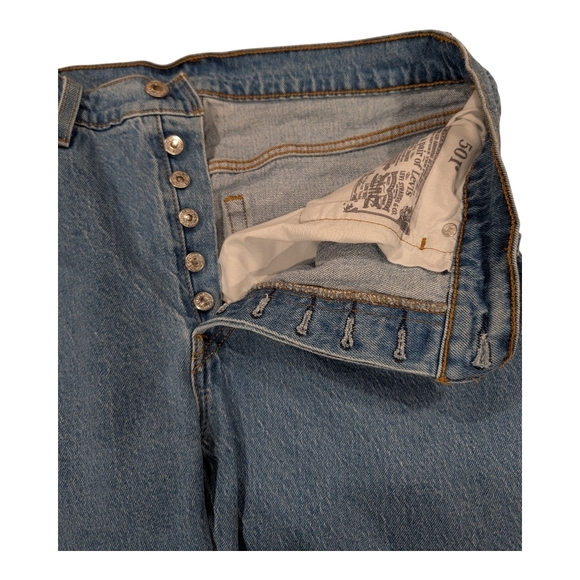 Levi's 501 Original Light Blue Ankle Jeans - Picture 5 of 7